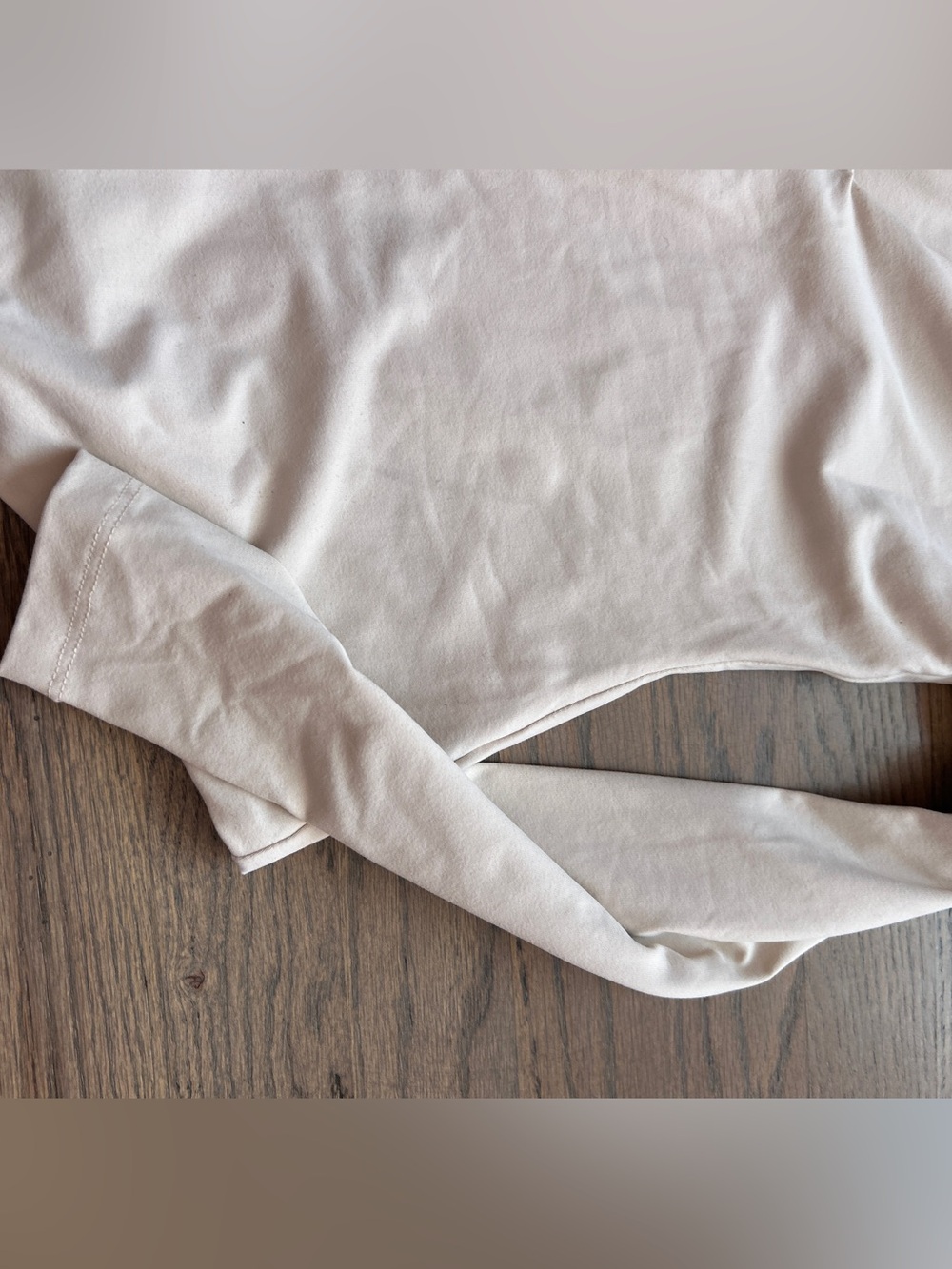 Susana Monaco White V-Neck Ruffle Shoulder Bodysuit - Picture 5 of 7